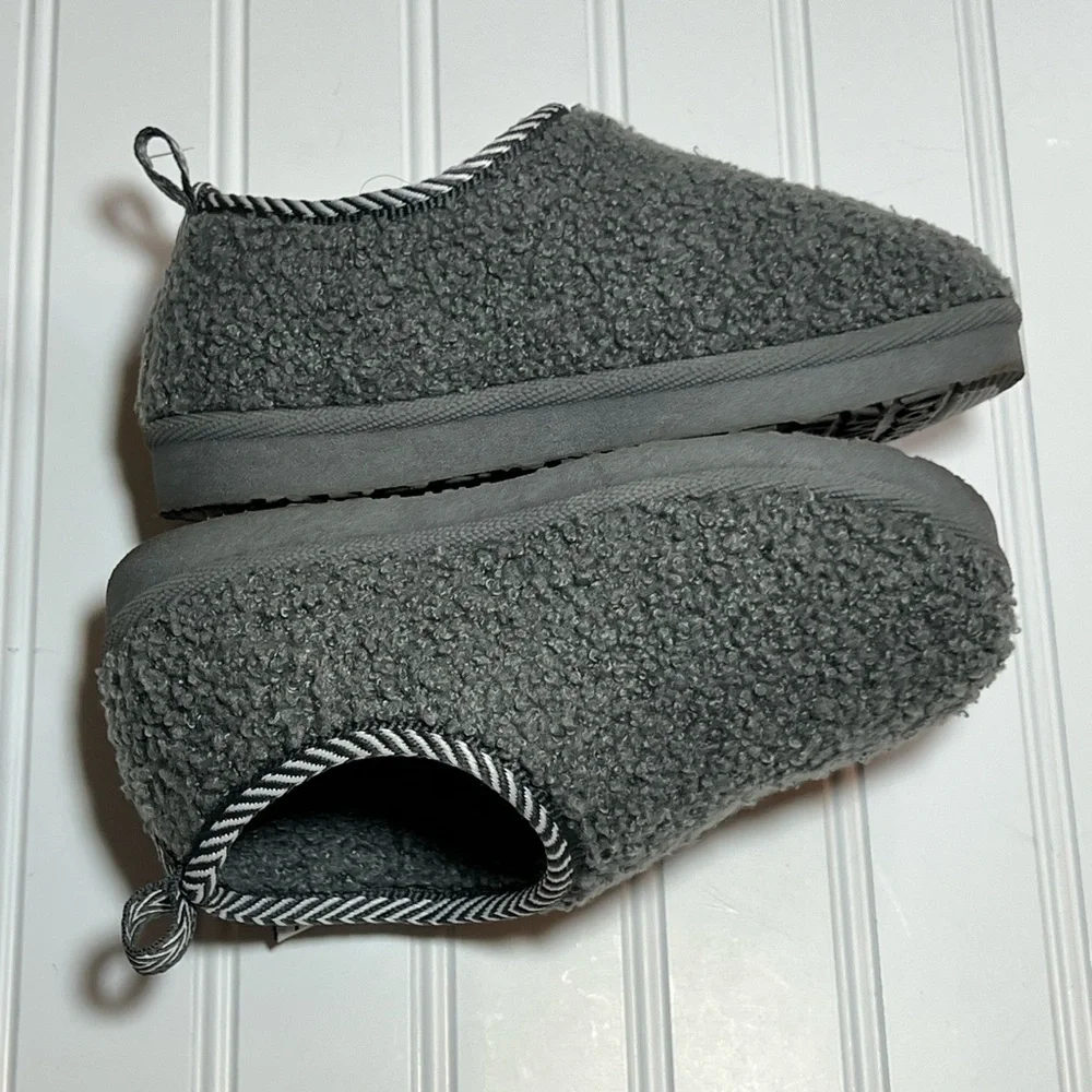 Pawz Cozy Gray Slipper Shoes kids 11/12 NWOT